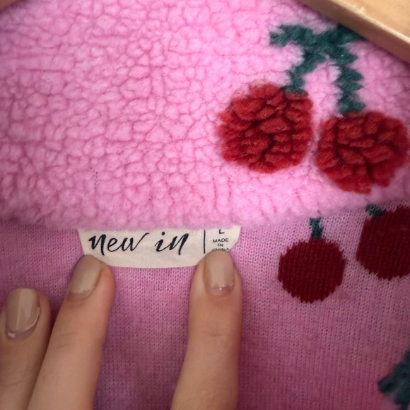 New In Pink Cherry Sherpa Fleece Hoodie Button Up Large - Picture 3 of 4